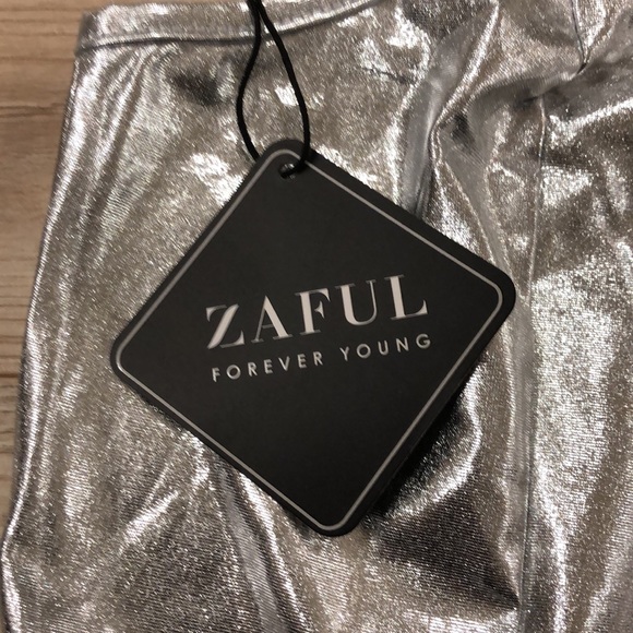 Crop tops - Picture 6 of 6